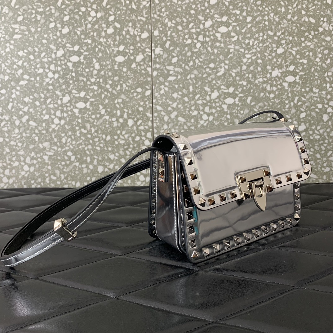 Valentino Garavani Rockstud Small Shoulder Bag in Silver Smooth Leather